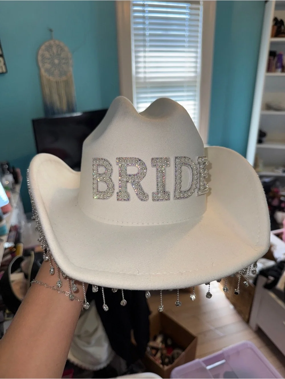 White 'BRIDE' Rhinestone Cowgirl Hat - Bridal Accessory